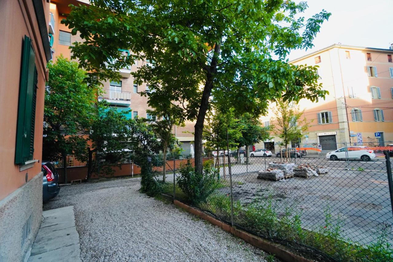 A Casa Di Enza Apartment Bologna Bagian luar foto